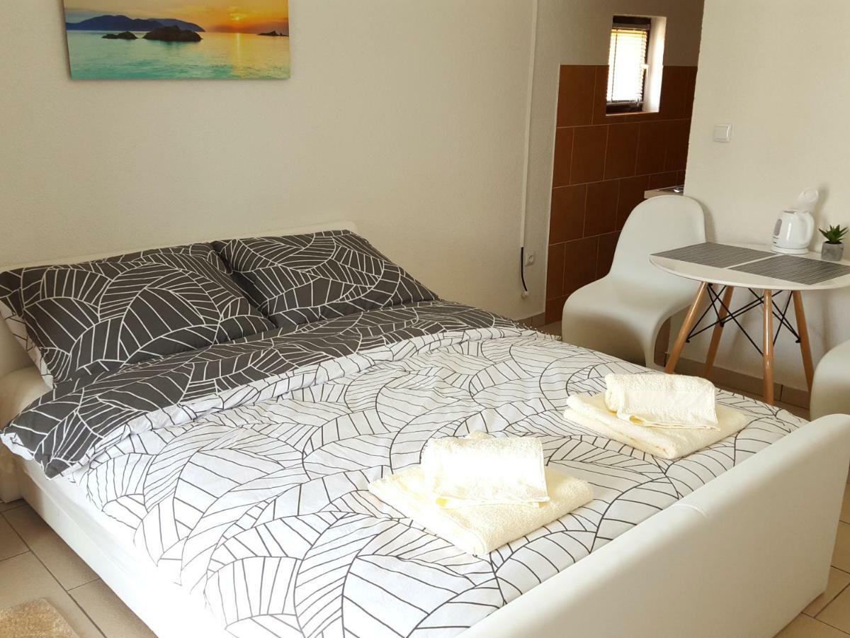 Apartments Merion ستاريغغاد باكلينتسا المظهر الخارجي الصورة