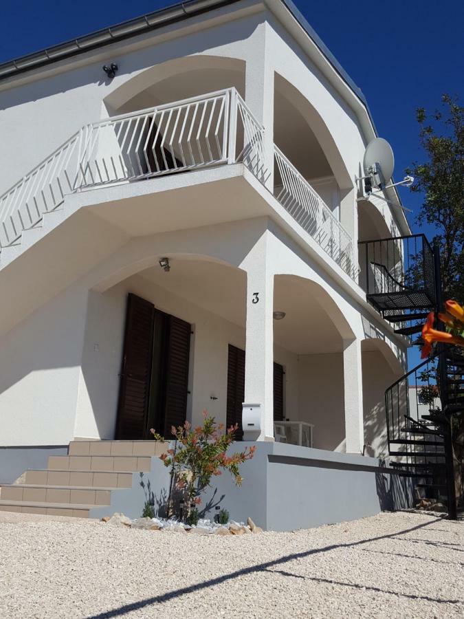 Apartments Merion ستاريغغاد باكلينتسا المظهر الخارجي الصورة
